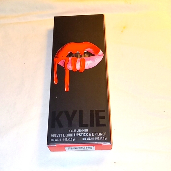 Kylie Jenner Party Girl Velvet Liquid Lipstick & Lip Liner